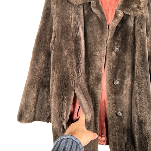 VINTAGE Soft Rabbit Fur Coat - Picture 7 of 10